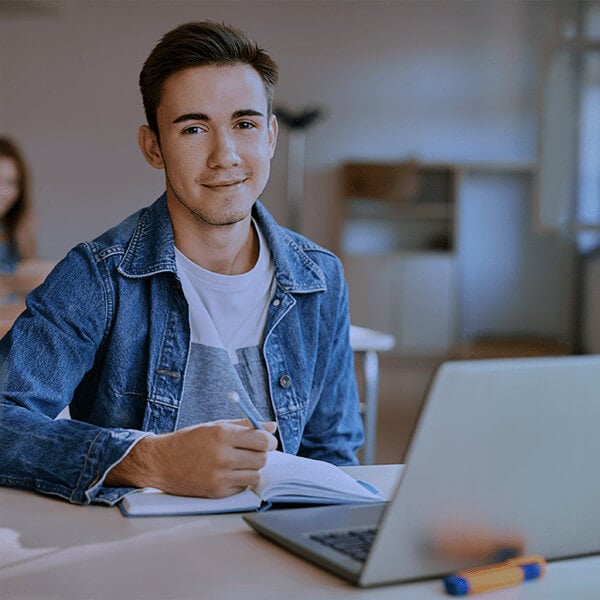 Python | Limbaj de programare potrivit pentru începători